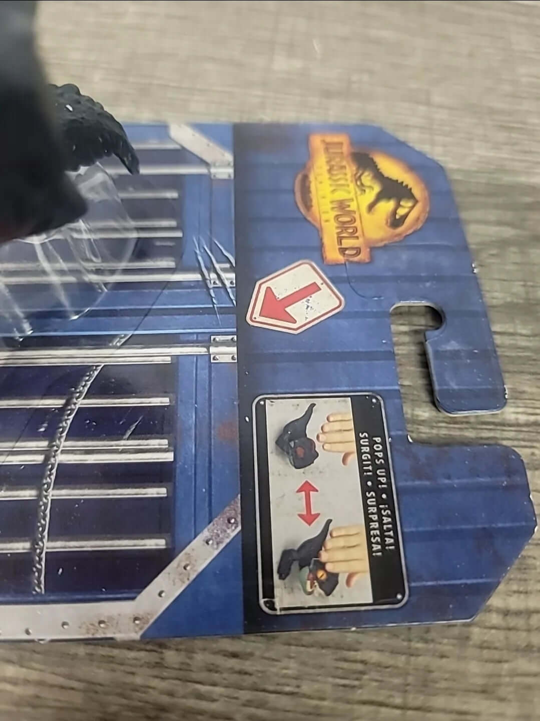 THERIZINOSAURUS UNCAGED JURASSIC PARK POP UP MATTEL on CARDBOARD - The Bargains Basement