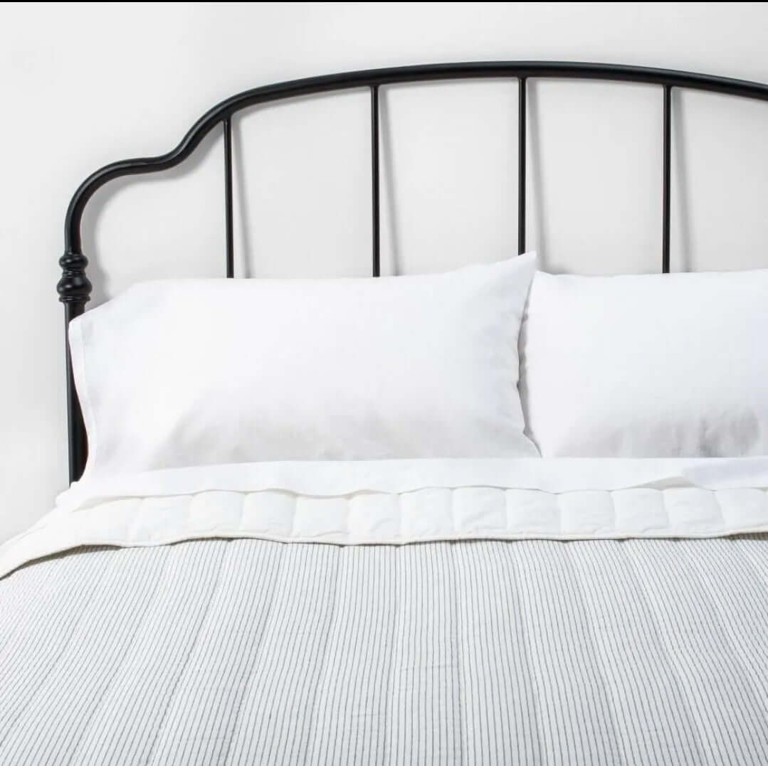 Hearth & Hand Magnolia King Microstripe Quilt Sour Cream/Railroad Gray - Full - The Bargains BasementHearth & Hand Magnolia King Microstripe Quilt Sour Cream/Railroad Gray - Full