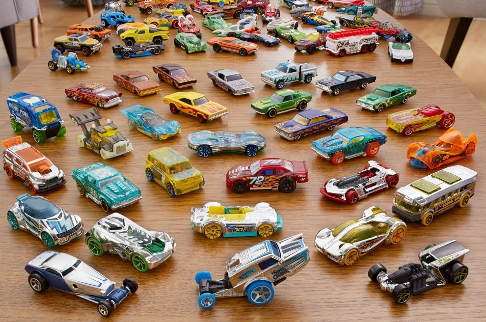 Hot Wheels 20-Car Gift Pack - The Bargains Basement