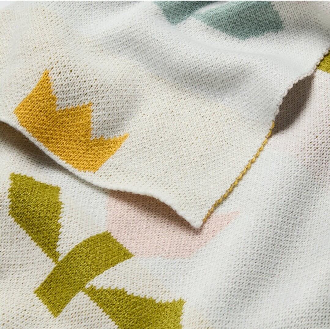 48x58 Tulip Throw Blanket - pillowfort - The Bargains Basement48x58 Tulip Throw Blanket - pillowfort