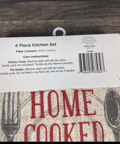 Kitchen Towel Set Home Cooked With Love Themed 4 Piece Set  2 Towels, 2 Hot Pads - The Bargains Basement