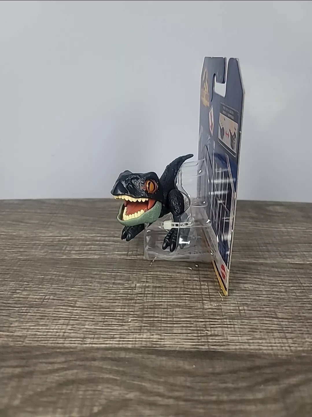 THERIZINOSAURUS UNCAGED JURASSIC PARK POP UP MATTEL on CARDBOARD