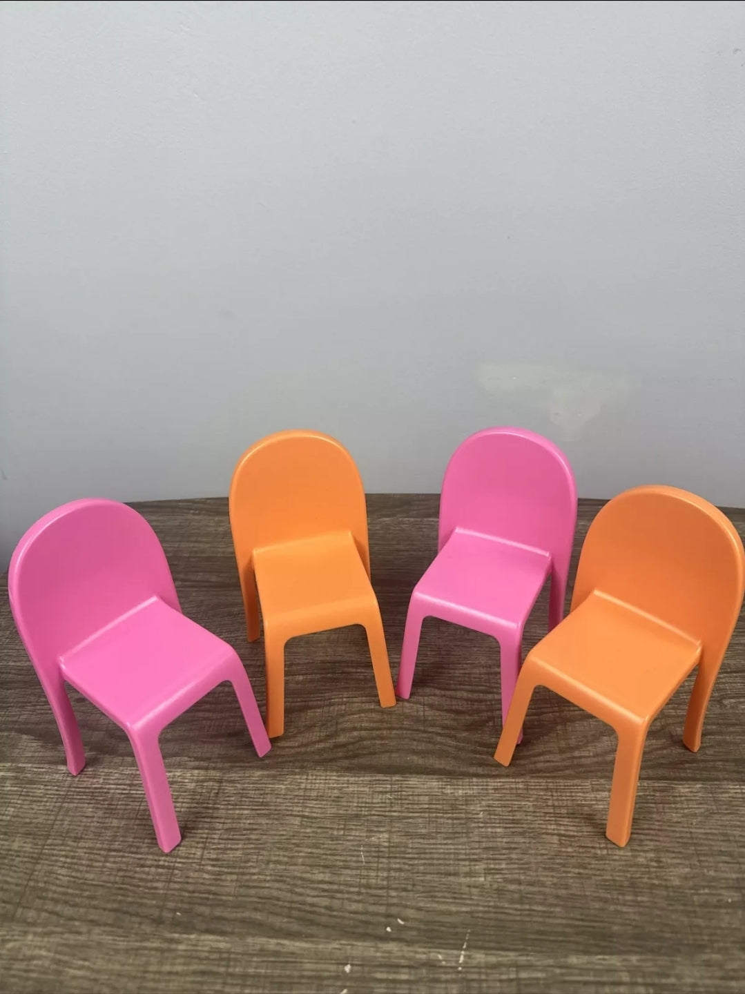 Barbie Dream House 2018 Replacement Parts - 2 Orange Chair and 2 pink Chairs LOT