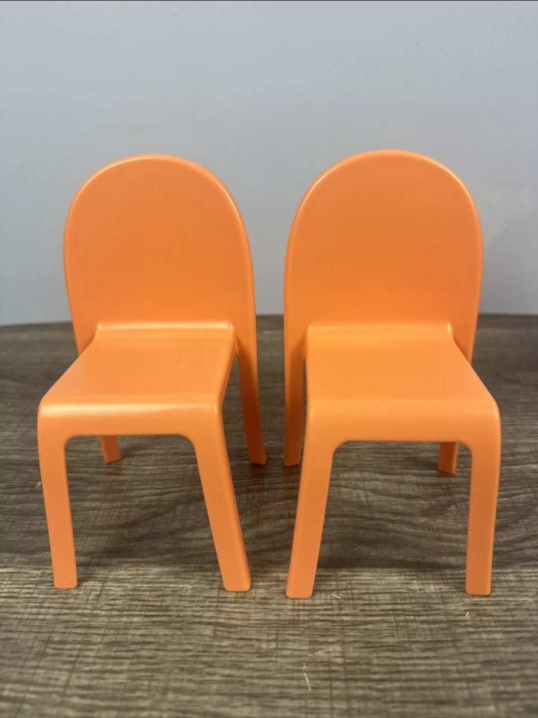 Barbie Dream House 2018 Replacement Parts - 2 Orange Chair and 2 pink Chairs LOT