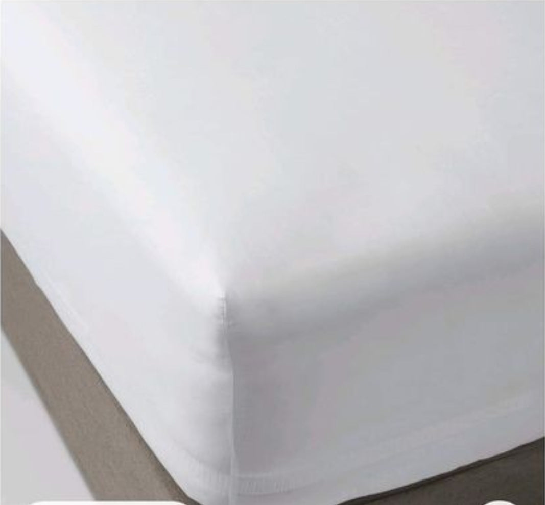 Threshold white king fitted sheet