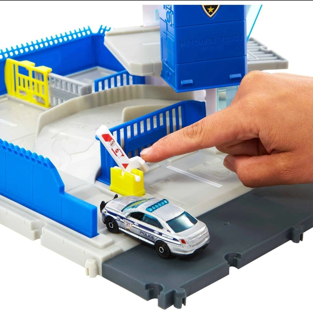 Matchbox Action Drivers Police Station Dispatch Playset