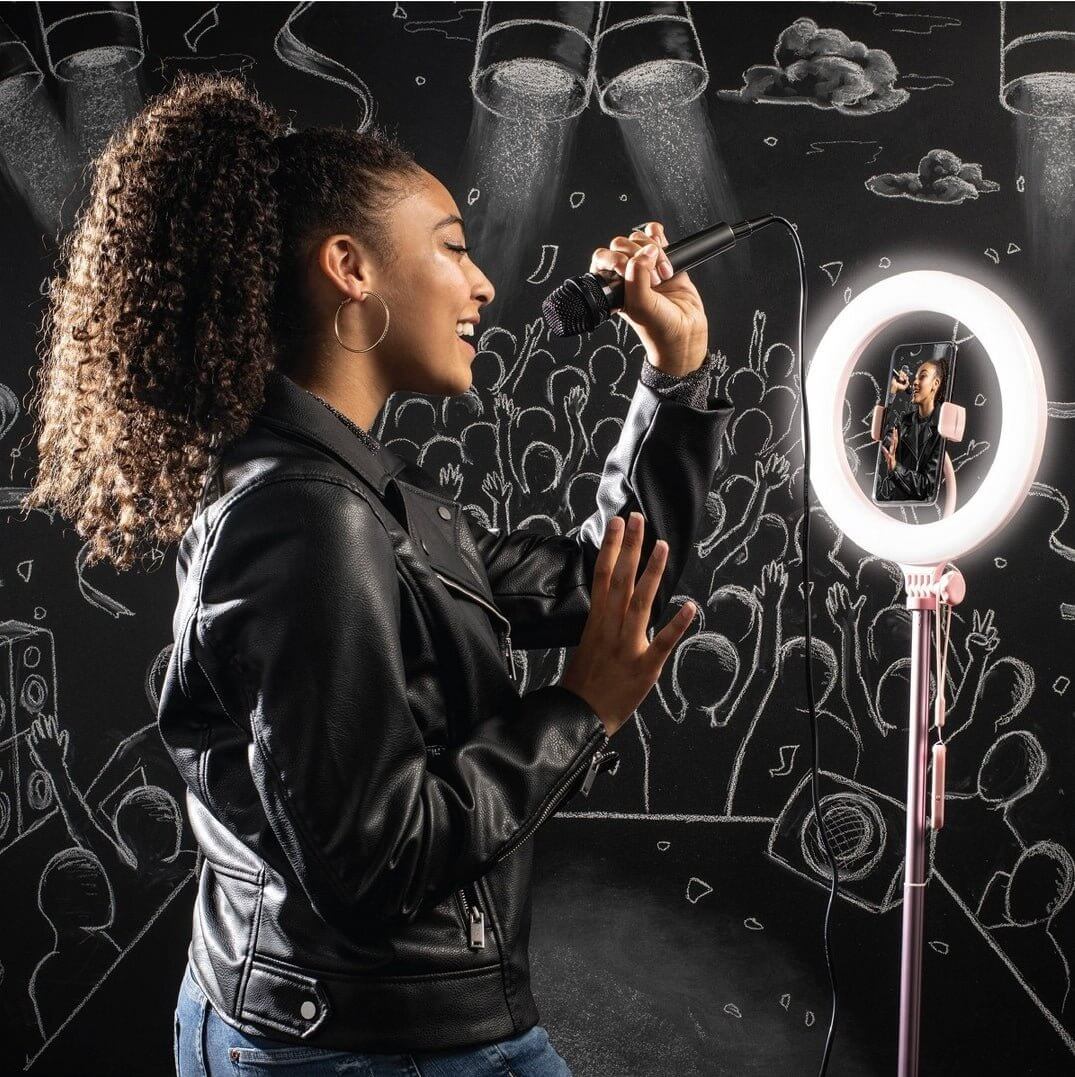 FAO Schwarz Social Star Selfie Light Stand - The Bargains BasementFAO Schwarz Social Star Selfie Light Stand