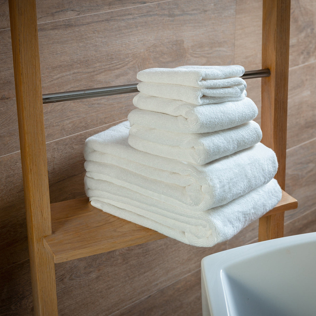 Luxury Organic Bath Towel Set | Soft, Plush, Eco-Friendly Towels - The Bargains BasementLuxury Organic Bath Towel Set | Soft, Plush, Eco-Friendly Towels