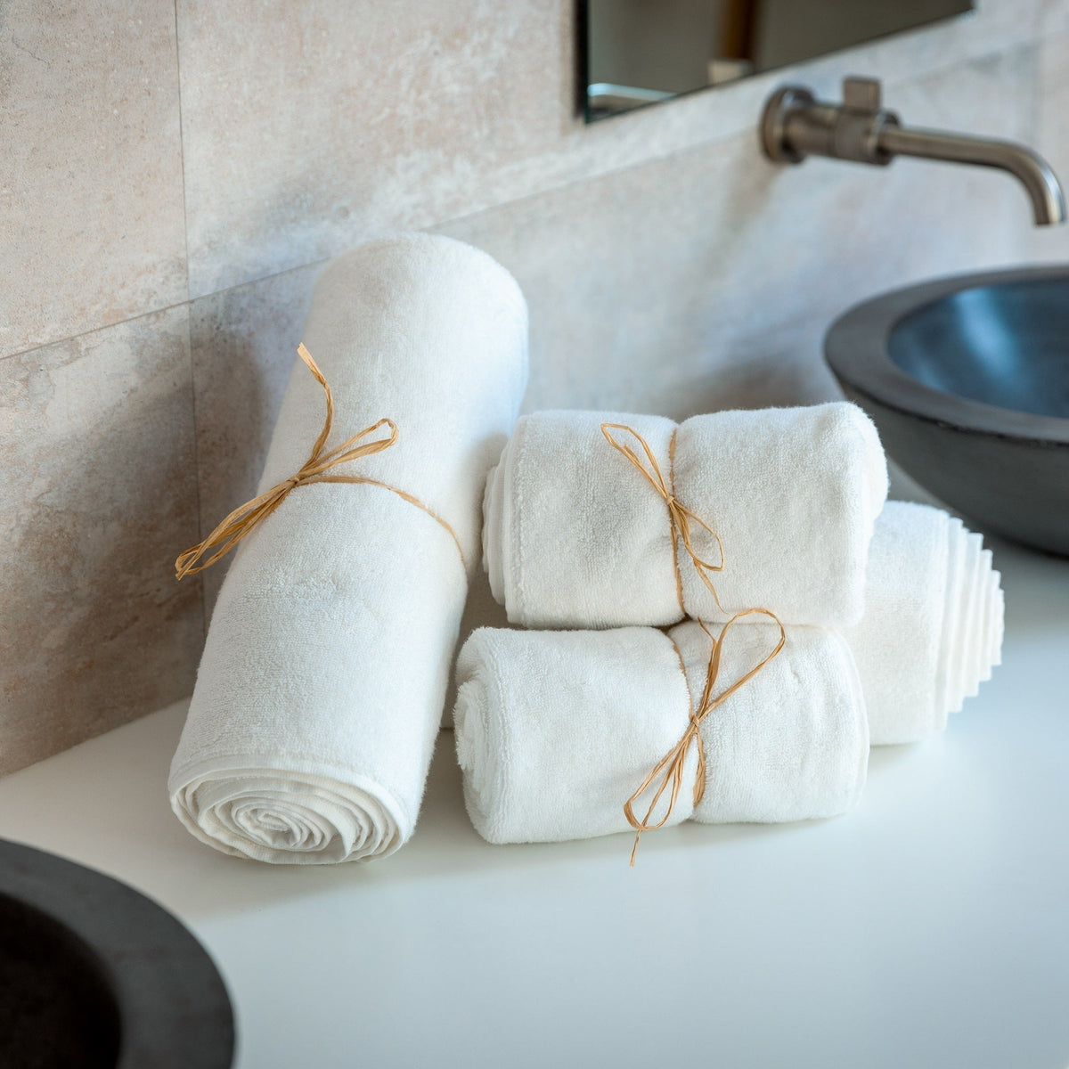 Luxury Organic Bath Towel Set | Soft, Plush, Eco-Friendly Towels - The Bargains BasementLuxury Organic Bath Towel Set | Soft, Plush, Eco-Friendly Towels